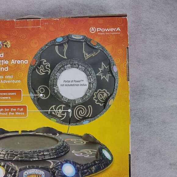 Skylanders Giants Battle Arena Display Stand W/LED Light Effects Holds 16 Figure - Picture 10 of 13